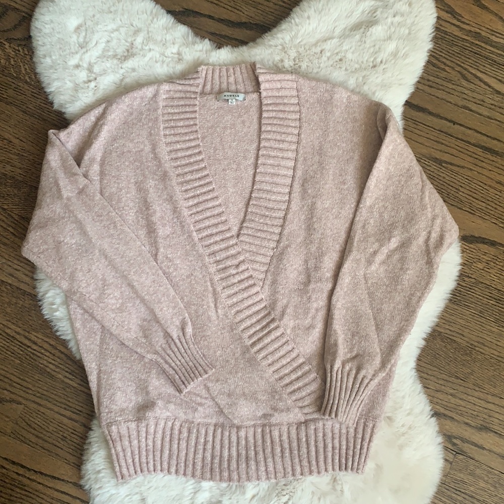 V Neck Sweater in Size Small